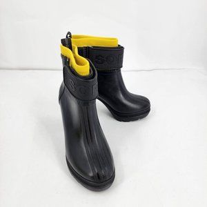 Sorel Women's Black and Yellow Winter Boots